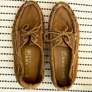Sperry Topsider boat shoes